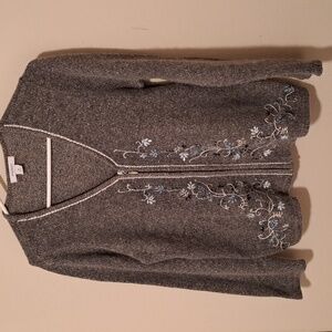 Dressbarn Textured Silk, Nylon, Angora, And Lambswool Gray Sweater. Medium.